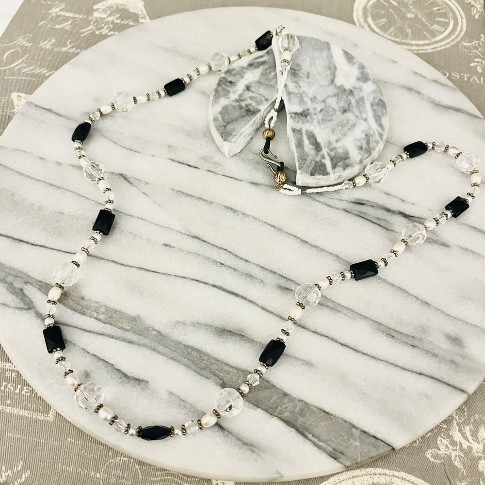 Glass Beaded Necklace Clear Faceted with Black‎ Accent Beads Simple Classic
